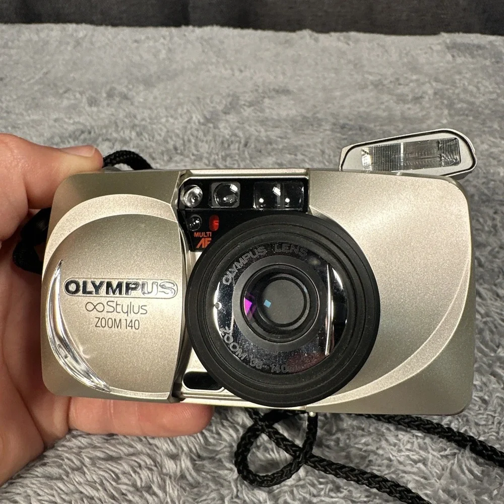 Olympus Stylus Zoom 140 Handheld Compact Point & Shoot 35mm Film Tested Camera
